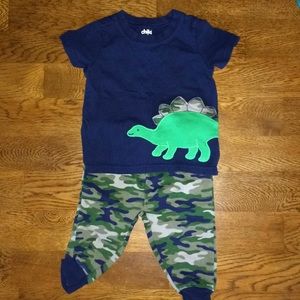 Dino shirt w/ camo pants